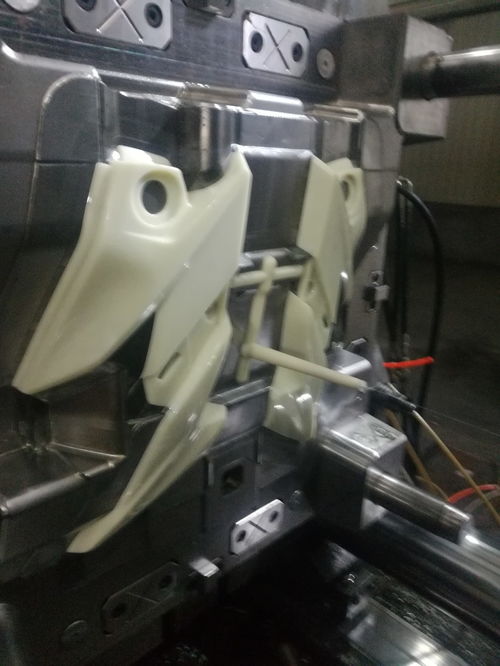 摩托车模具制造 摩托车配件模具 注塑模具